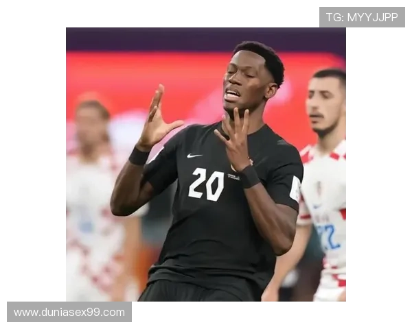 乔纳森·戴维 vs 热苏斯：全能前锋的不同路径