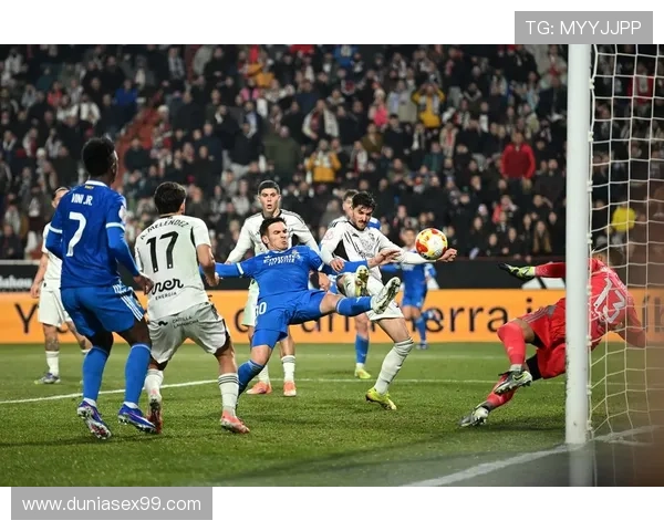 塞维利亚保级压力持续，近期低迷表现已对球队前景形成影响