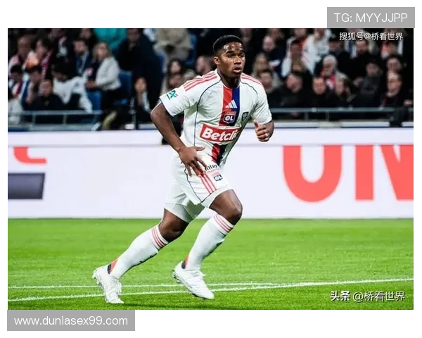 恩德里克 vs 罗克:巴西新生代中锋数据与战术角色对比分析 恩德里克 vs 罗克:巴西新生代中锋数据与战术角色对比分析